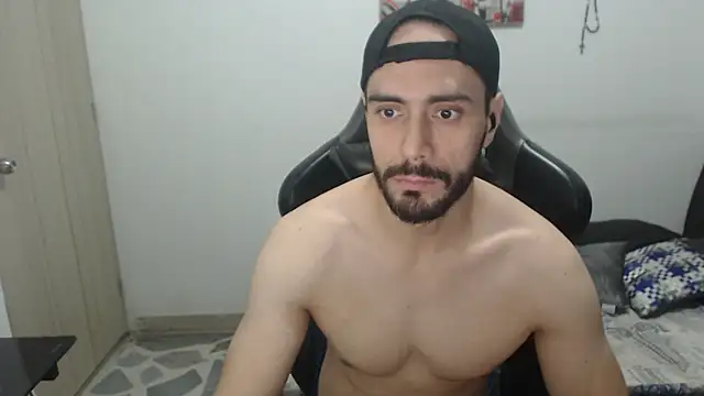 samuelgarcia  online show from 11-04-25, 10:41