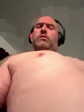 Snapshot of cockymarkus chatting on 03-15-26, 06:31 cockymarkus online show from 03-15-26, 06:31