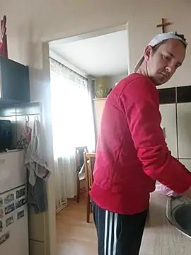 MlodyDres online show from 10-17-25, 06:50