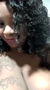 Snapshot of 6lue6a6y69 chatting on 12-24-24, 02:32 6lue6a6y69 online show from 12-24-24, 02:32