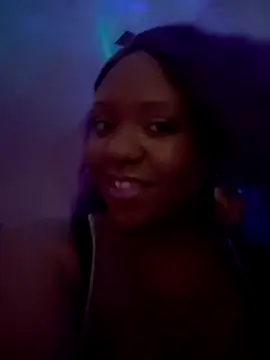 Snapshot of 6lue6a6y69 chatting on 11-23-25, 04:33 6lue6a6y69 online show from 11-23-25, 04:33