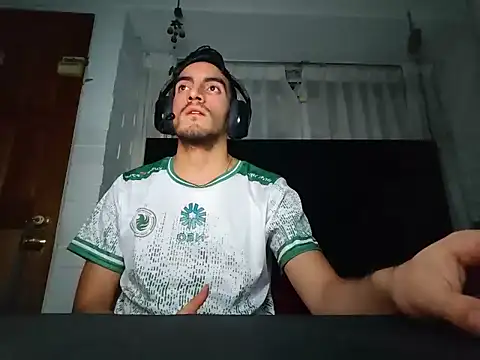 TommyMomentum online show from 04-08-26, 06:37