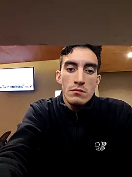 Snapshot of TommyMomentum chatting on 06-20-26, 06:07 TommyMomentum online show from 06-20-26, 06:07