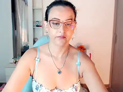 BOREAL MOON online show from 11-20-25, 04:07