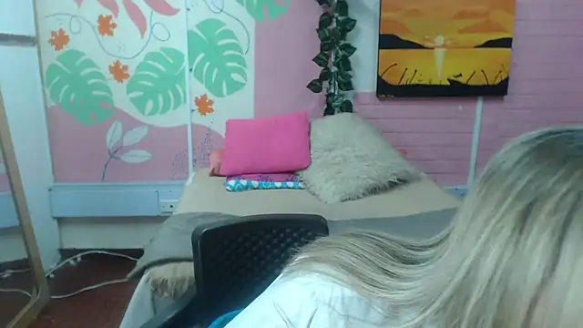 ZAMANTHA online show from 02-23-26, 04:40