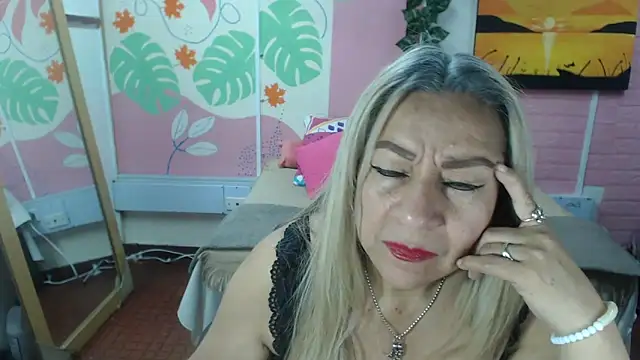 Snapshot of ZAMANTHA chatting on 10-20-25, 04:29 ZAMANTHA online show from 10-20-25, 04:29