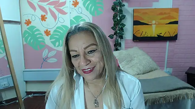 Snapshot of ZAMANTHA chatting on 03-04-25, 03:37 ZAMANTHA online show from 03-04-25, 03:37