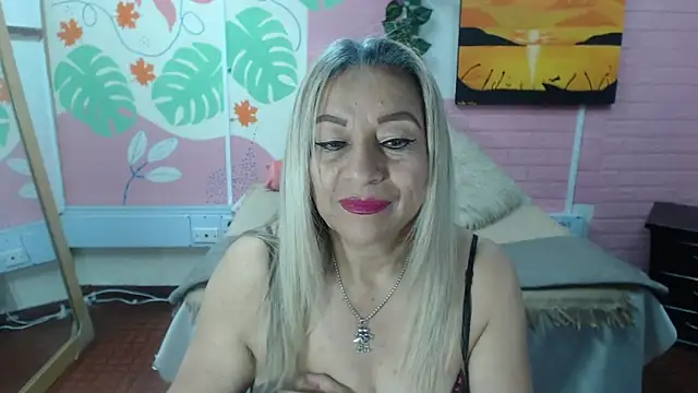 Snapshot of ZAMANTHA chatting on 10-13-25, 04:52 ZAMANTHA online show from 10-13-25, 04:52