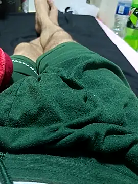 Fghjxdgbbcd online show from 12-19-25, 12:36