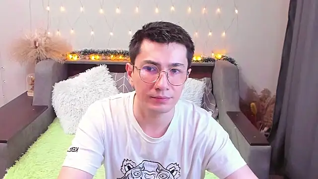 Yumi steve online show from 03-02-25, 08:35