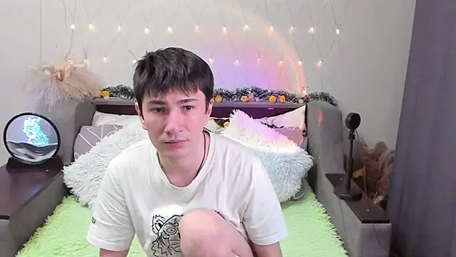 Yumi steve online show from 10-27-25, 06:20