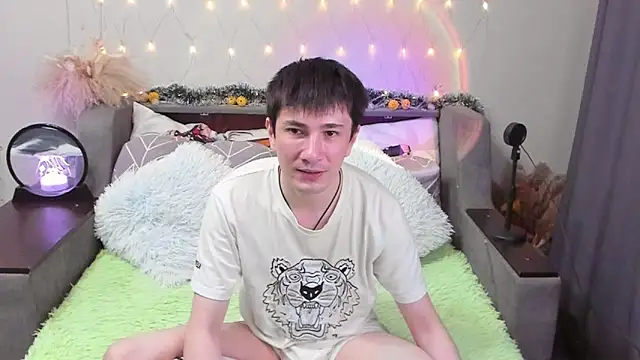 Yumi steve online show from 10-08-25, 08:31