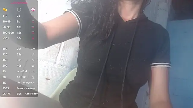 Snapshot of jasminne_ chatting on 10-08-25, 06:08 jasminne online show from 10-08-25, 06:08