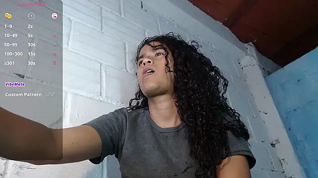 jasminne  online show from 10-25-25, 06:52