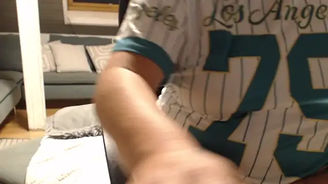 KimMitchelli online show from 10-22-25, 06:51