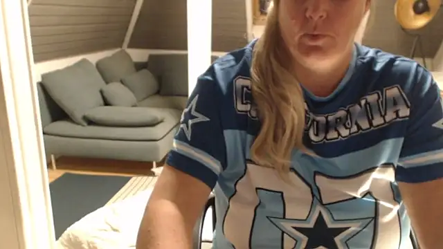 KimMitchelli online show from 11-24-25, 09:15