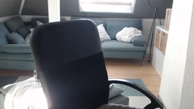 Snapshot of KimMitchelli chatting on 03-02-26, 09:49 KimMitchelli online show from 03-02-26, 09:49