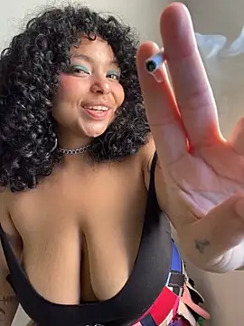 PrincessLauren420 online show from 09-19-25, 06:23