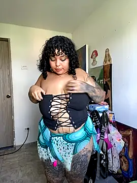 PrincessLauren420 online show from 10-01-25, 07:51