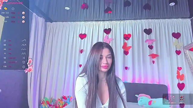 Snapshot of JesikaLooove chatting on 02-23-25, 07:33 JesikaLooove online show from 02-23-25, 07:33