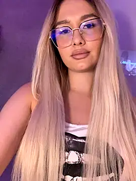 mollyxxx online show from 10-25-25, 03:17