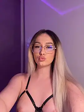 mollyxxx online show from 03-08-26, 03:32