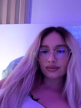 mollyxxx online show from 10-28-25, 06:34