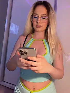 mollyxxx online show from 07-12-26, 04:02