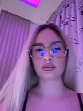 mollyxxx online show from 04-16-26, 03:40