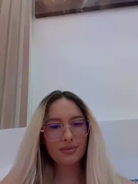 mollyxxx online show from 11-20-25, 03:51