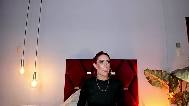 Snapshot of JupiteFox chatting on 02-04-26, 01:33 JupiteFox online show from 02-04-26, 01:33