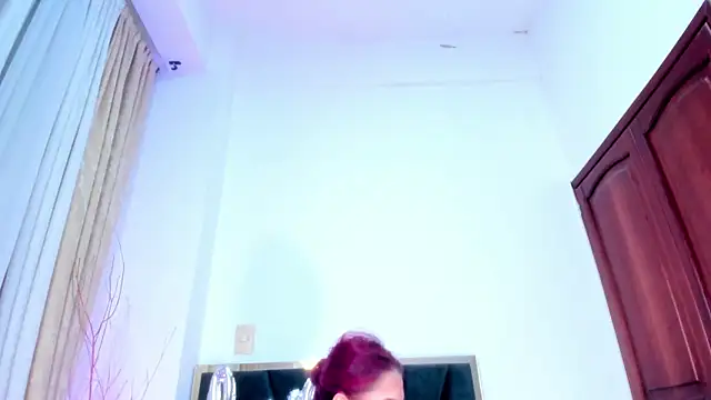 Snapshot of JupiteFox chatting on 02-14-26, 01:06 JupiteFox online show from 02-14-26, 01:06