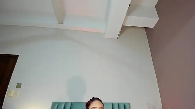 Snapshot of JupiteFox chatting on 04-08-26, 12:56 JupiteFox online show from 04-08-26, 12:56