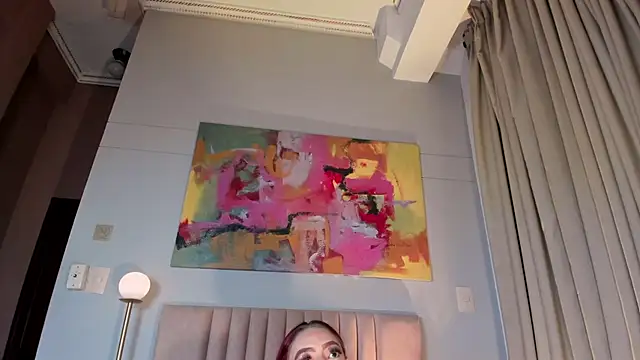 Snapshot of JupiteFox chatting on 03-19-26, 12:43 JupiteFox online show from 03-19-26, 12:43