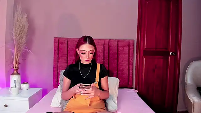 JupiteFox online show from 12-23-25, 12:33