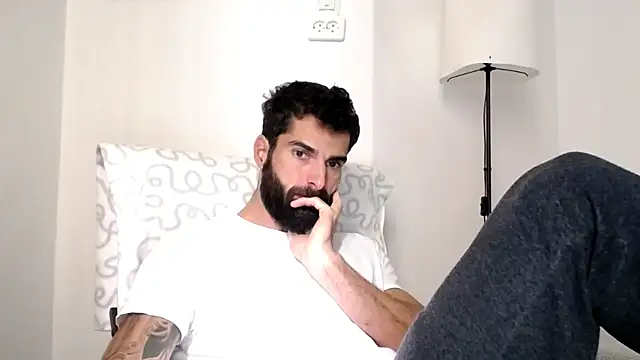 Verycutex online show from 11-17-25, 09:13