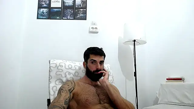 Verycutex online show from 10-28-25, 06:40