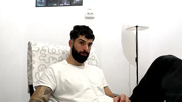 Verycutex online show from 11-28-25, 07:30