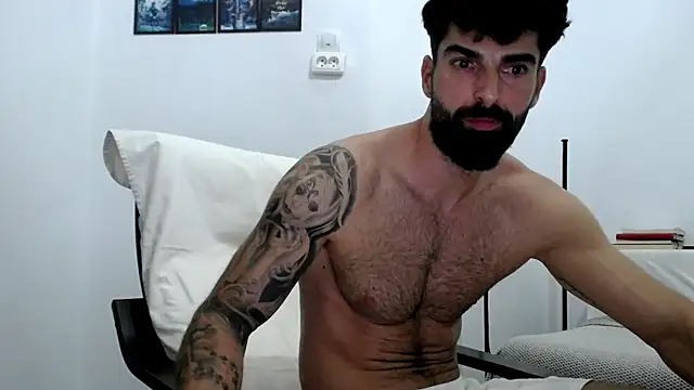 Snapshot of Verycutex chatting on 06-11-26, 05:43 Verycutex online show from 06-11-26, 05:43