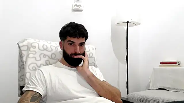 Verycutex online show from 12-21-25, 08:53