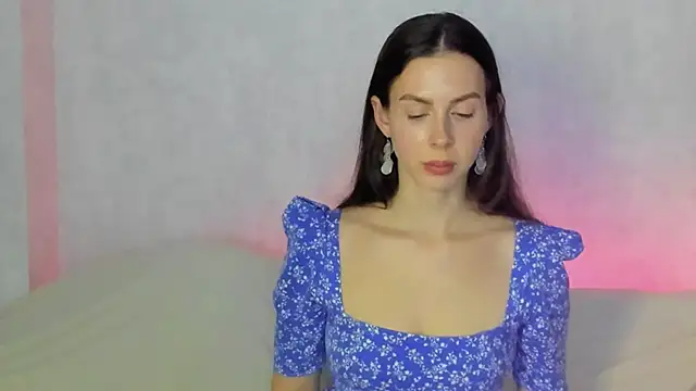 Snapshot of Teresa_Hardly chatting on 11-13-25, 08:24 Teresa Hardly online show from 11-13-25, 08:24