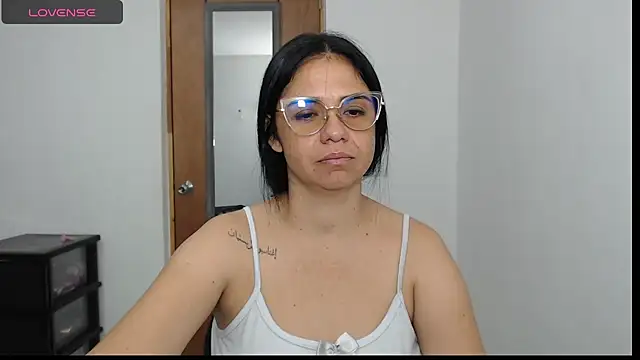 Snapshot of selena_ferri chatting on 02-22-26, 10:11 selena ferri online show from 02-22-26, 10:11