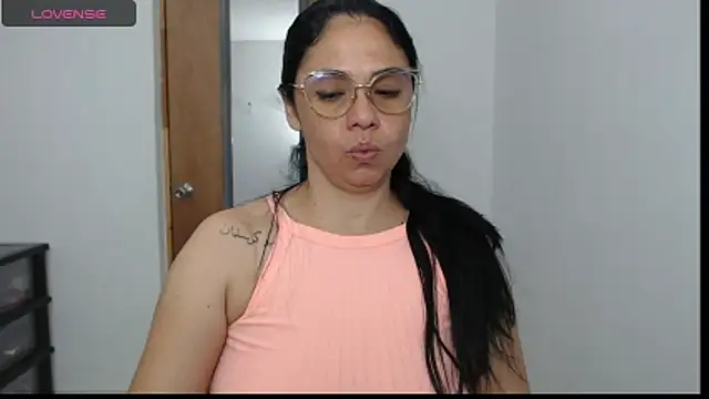 Snapshot of selena_ferri chatting on 02-18-26, 09:11 selena ferri online show from 02-18-26, 09:11