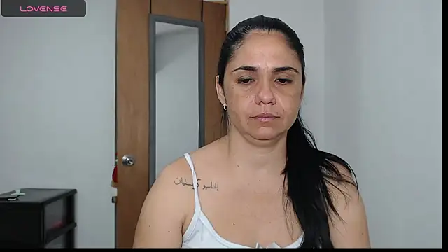 selena ferri online show from 11-29-25, 02:44