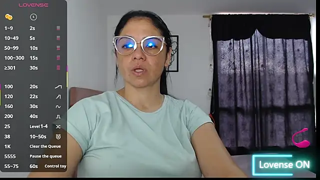 selena ferri online show from 11-25-25, 08:42