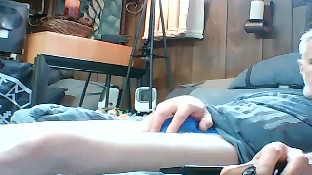Snapshot of Makowboy chatting on 04-30-26, 07:54 Makowboy online show from 04-30-26, 07:54