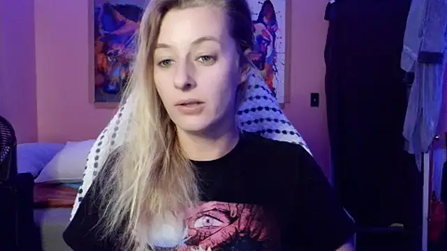 Snapshot of AsiaGoesPro chatting on 10-12-25, 05:14 AsiaGoesPro online show from 10-12-25, 05:14