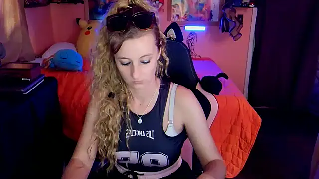 AsiaGoesPro online show from 03-11-26, 04:56