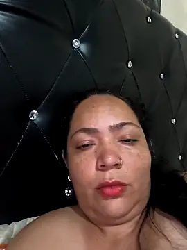 Snapshot of NIKOLE1301 chatting on 05-12-26, 08:48 NIKOLE1301 online show from 05-12-26, 08:48