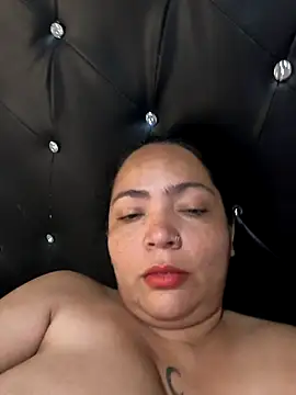 Snapshot of NIKOLE1301 chatting on 04-24-26, 03:36 NIKOLE1301 online show from 04-24-26, 03:36